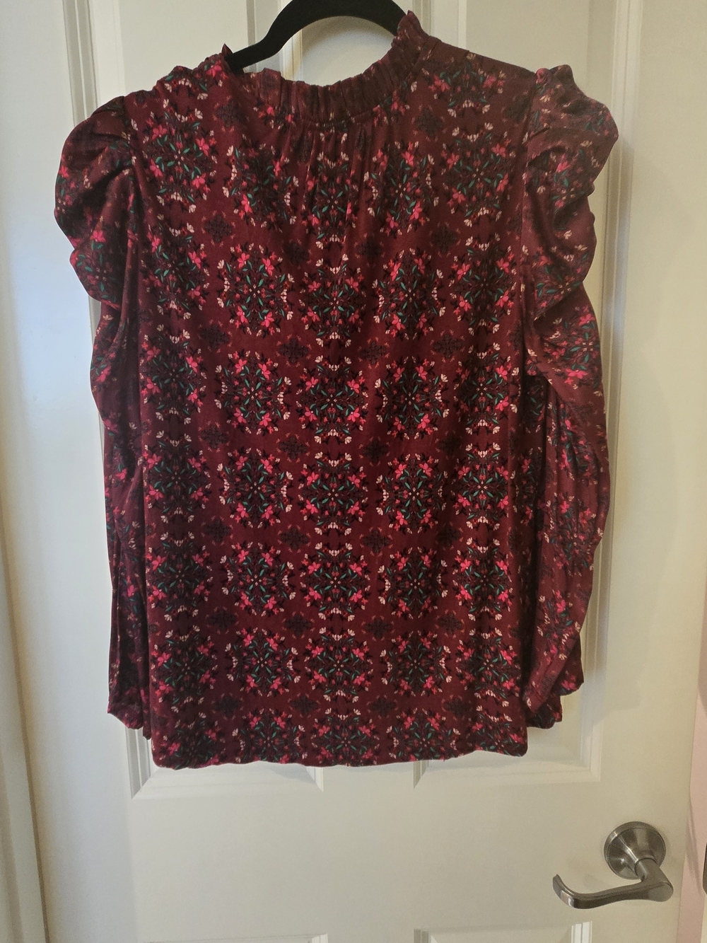 LOFT Burgundy Floral Cap-Sleeve Blouse - Picture 4 of 7